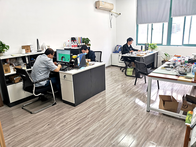 Office environment5 (2)